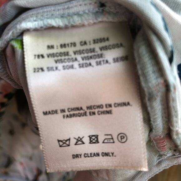 Anthropologie Maeve Top Umi Wrap Blouse Floral Small Velvet Burnout Embossed - Picture 7 of 11